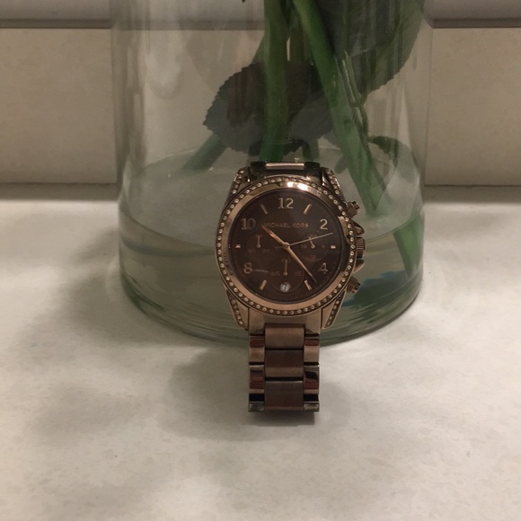 Chocolate Michael Kors watch - Picture 1 of 3